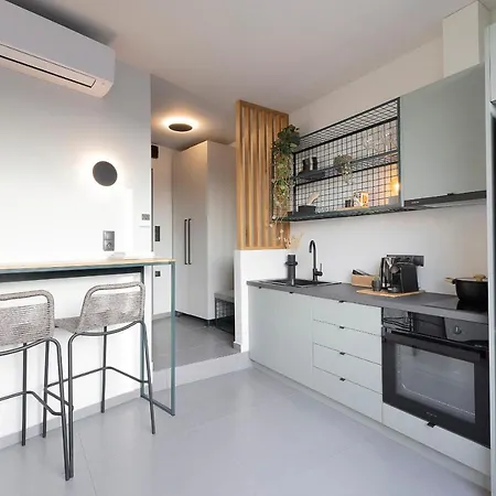K4 0 Apartments, Historical Center, #feelslikehome شقة سالونيك